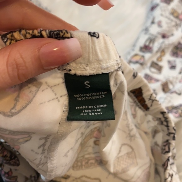 Laura Ashley Matchinf Pajamas Set Makeup Purses Sunglasses Print - Picture 6 of 6